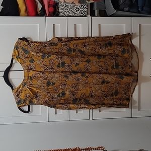 Satin feel top
